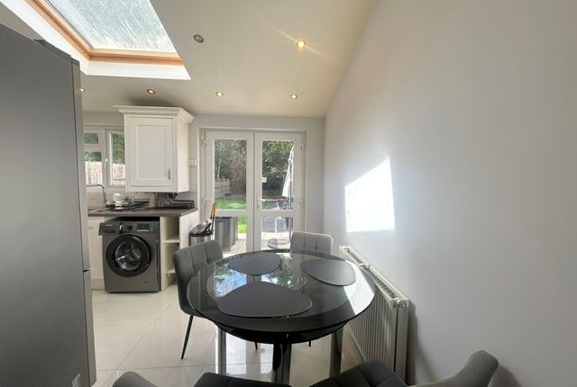 62, Romford photo 2