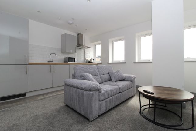 Thumbnail Flat to rent in George Street, Hull