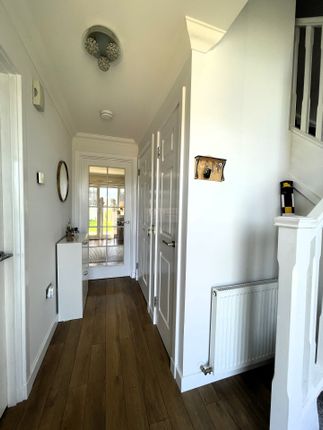 9 Kensal Green, Forres photo 3