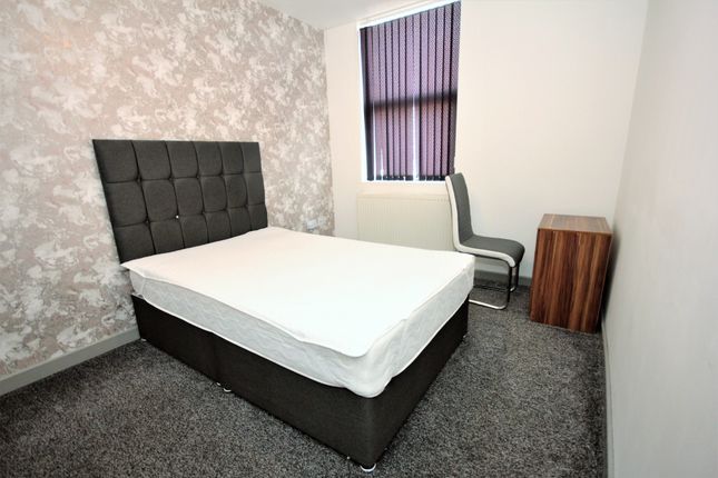 Flat to rent in Adelphi Street, Preston, Lancashire