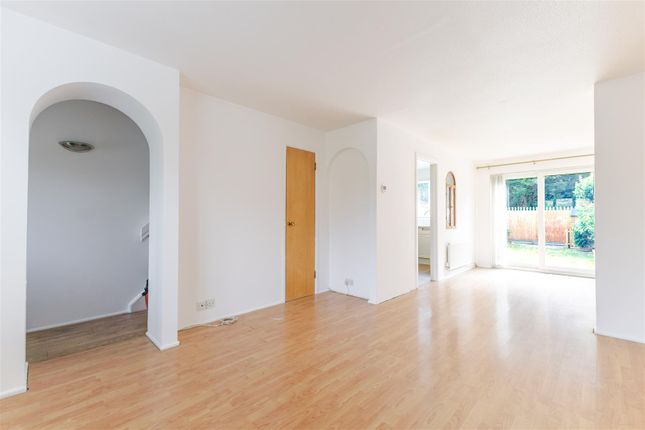 98, Greystoke Drive, Ruislip photo 2