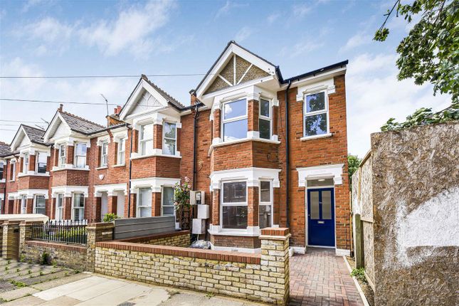 Thumbnail Flat for sale in Latham Road, Twickenham