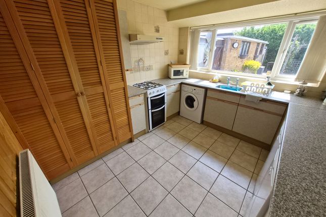 21, Mardol Close, Coventry photo 3