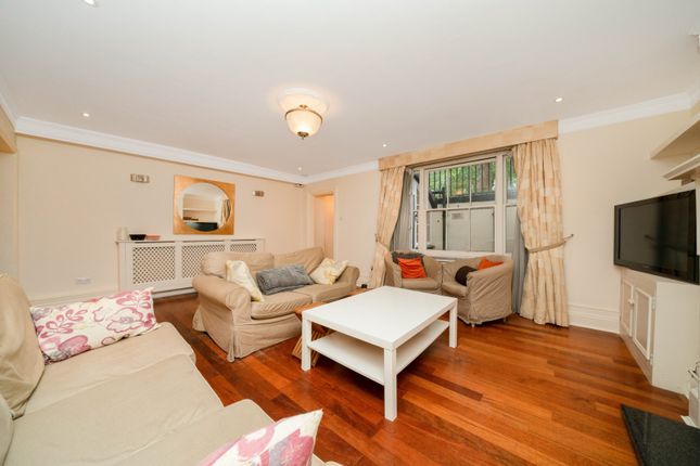 77a, Kensington Gardens Square, London photo 3