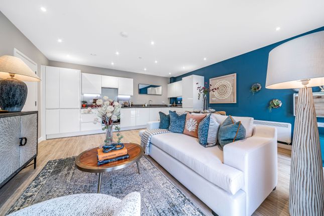 Flat for sale in Clarendon Place, Brighton