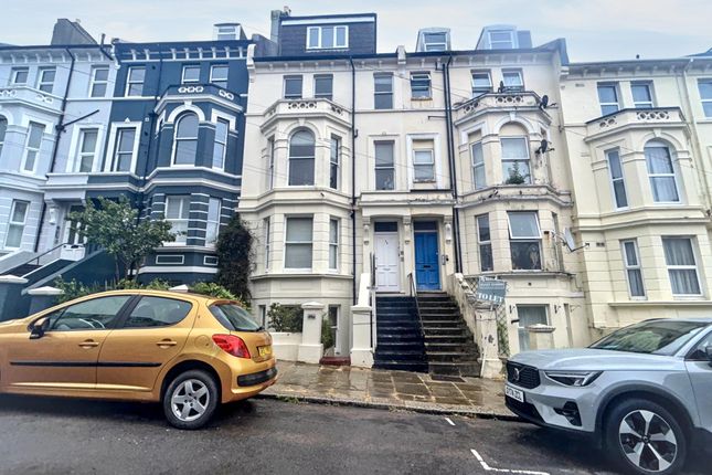 1-bed flat on Top Floor 49 Carisbrooke Road
Saint Leonards, Top Floor 49 Carisbrooke Road
Saint Leonards, Saint Leonards-on-sea, £40,000