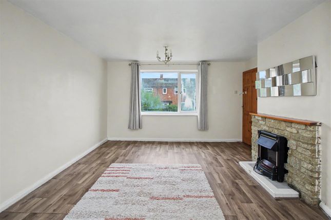 Drayton Close, Islip photo 2