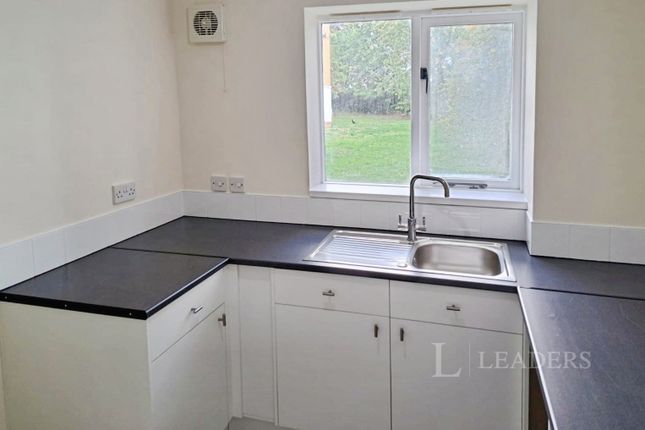 114, Dadswood, Essex photo 2