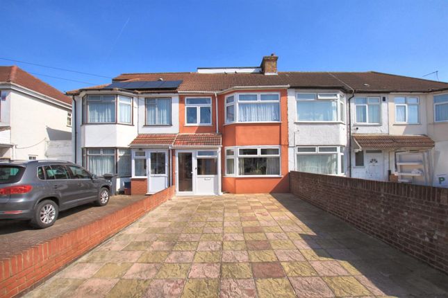 Thumbnail Terraced house for sale in Manor Avenue, Hounslow