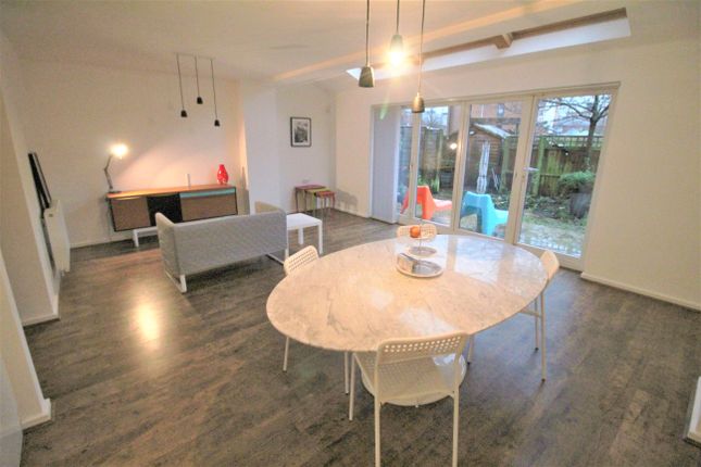 Flat 1, Broughton Lane, Salford photo 2