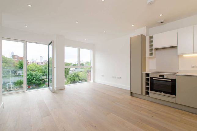 Thumbnail Flat to rent in Stewarts Road, Battersea, London