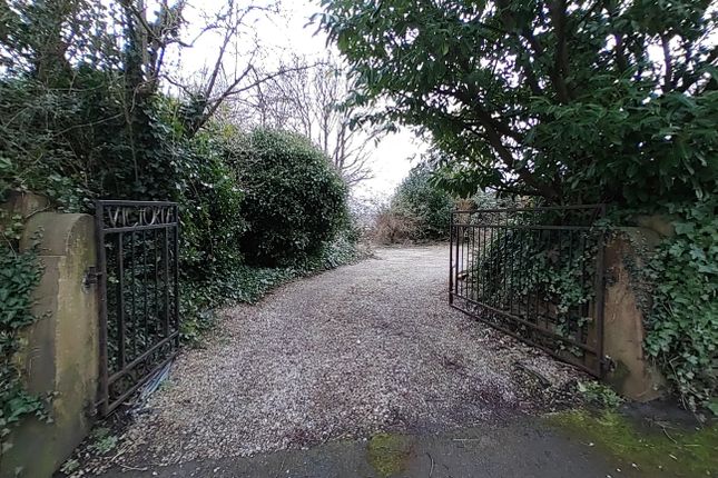 Land for sale in Sapgate Lane, Thornton, Bradford