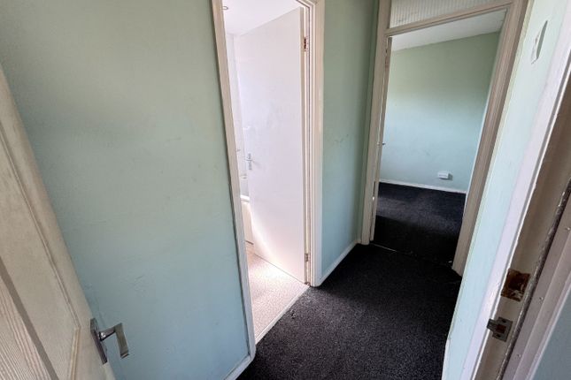 4, Aspley Close, Luton photo 4