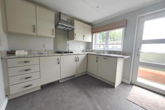 47, Brownfield Gardens, Maidenhead photo 2