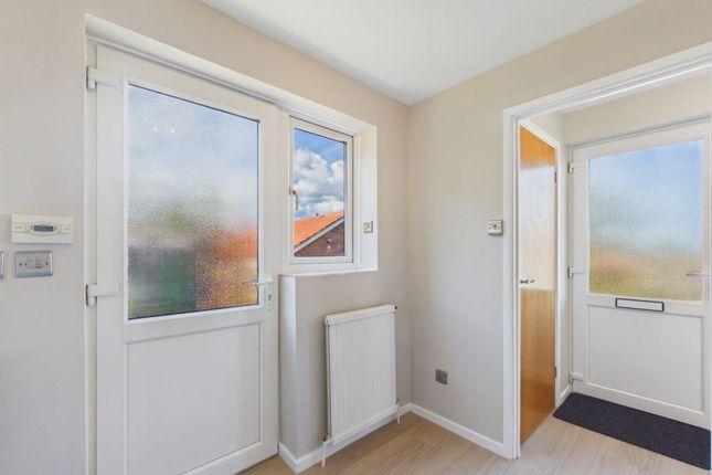 30, Bracken Close, Whitby photo 3