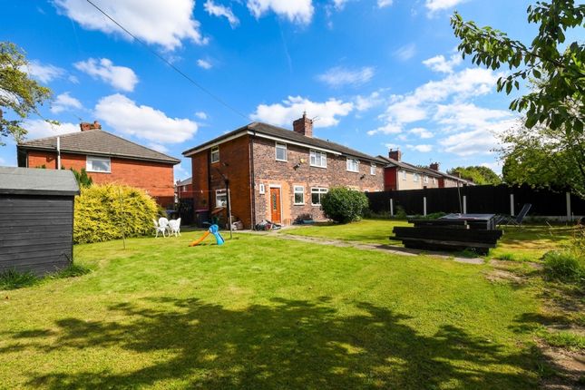37 Bradfield Avenue, Salford photo 4
