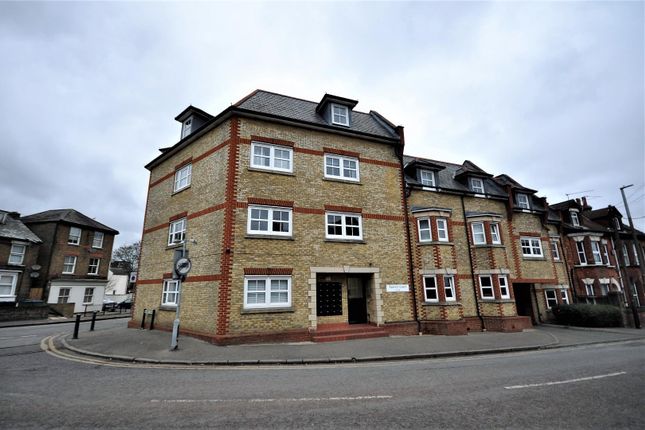 Thumbnail Flat for sale in Tantivy Court, Queens Road, Watford
