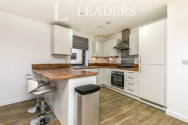 10, King Edwards Court, Guildford photo 4