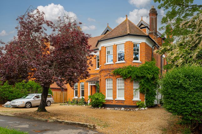 Maisonette to rent in Wolsey Road, East Molesey