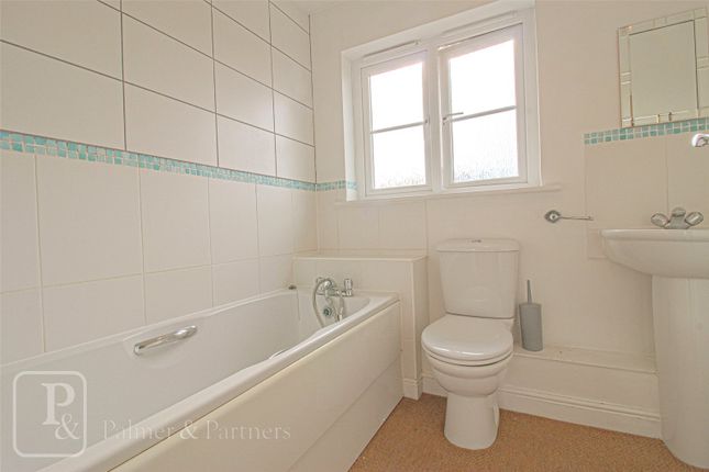 Flat to rent in Chapman Place, Colchester, Essex
