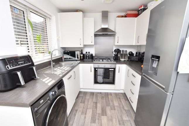 19, Rebecca Close, Sutton-In-Ashfield photo 5