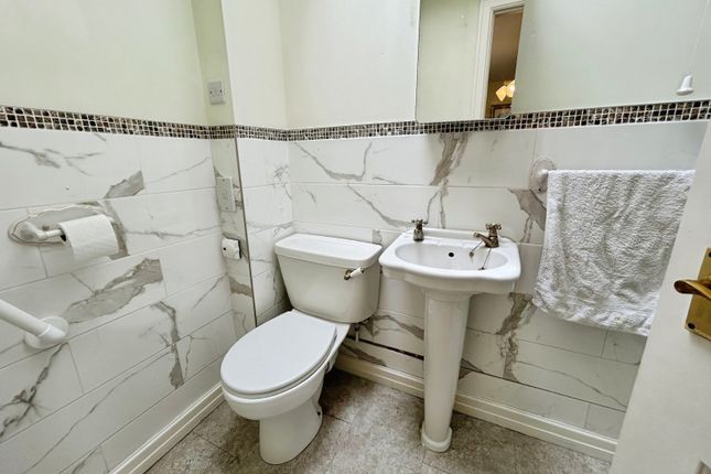 Modern Detached 4 Bedroom Property
