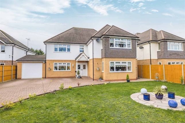Thumbnail Detached house for sale in London Road, Datchet, Berkshire