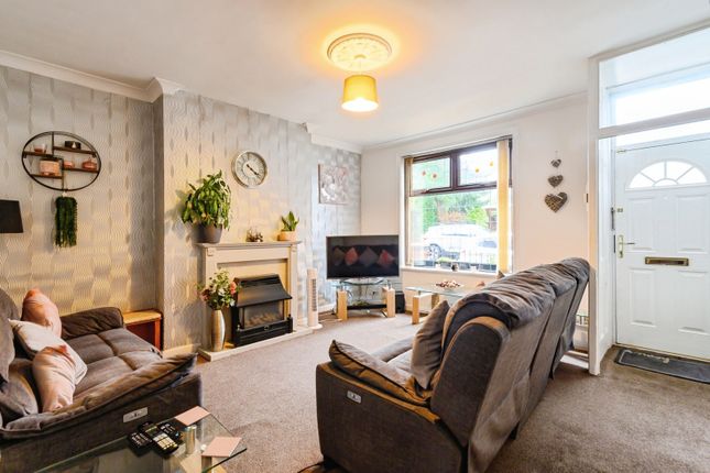 19, Ash Grove, Greater Manchester photo 2