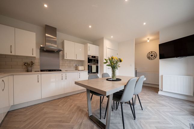 62 White Park Avenue, Leicester photo 4