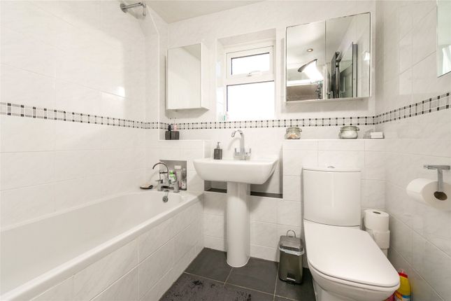 Detached house for sale in Spode Close, Tilehurst, Reading