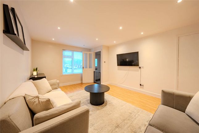 1, Eltham Drive, Leeds photo 2
