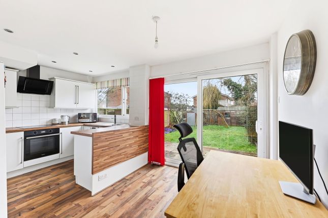 46, Lakefield Avenue, Dunstable photo 4
