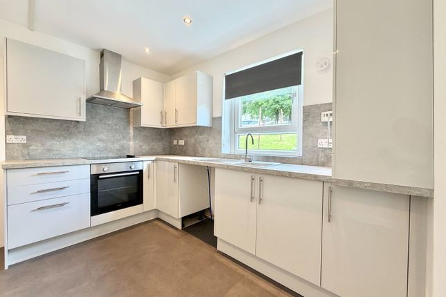 73, Hillside, Glasgow photo 3