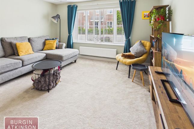 10, Forester Gardens, Retford photo 4