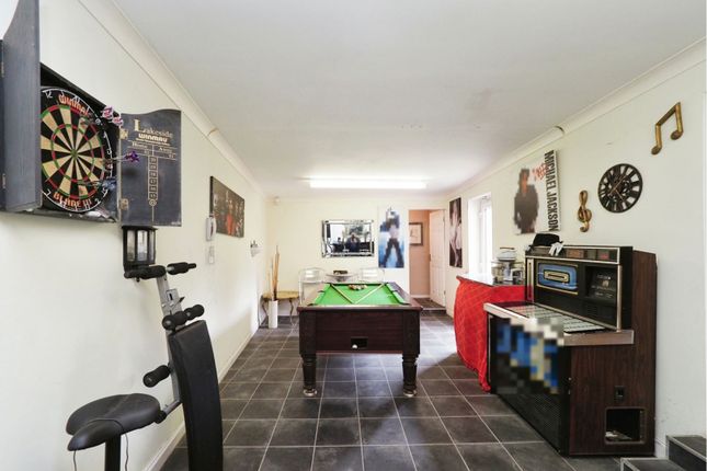 Semi-detached house for sale in West Avenue, Nottingham