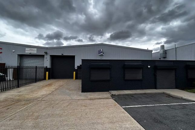 Light industrial to let in Spring Road Industrial Estate Spon Lane South, West Bromwich