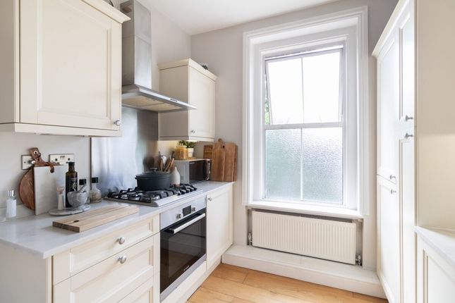 Flat for sale in Shooters Hill Road, London
