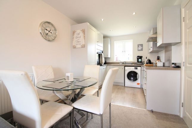 106 Bob Rainsforth Way, Gainsborough photo 4