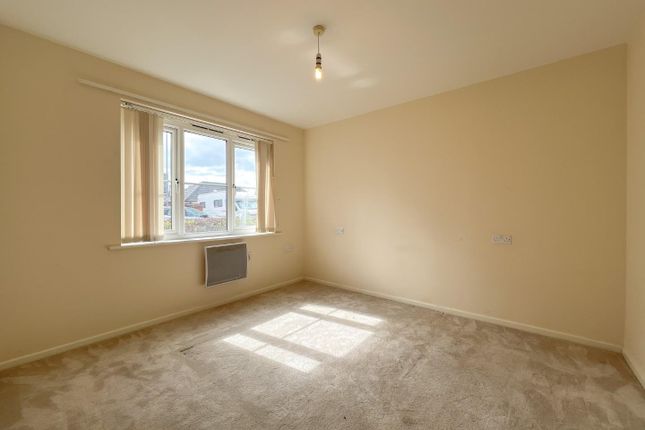 Flat to rent in Highfield Chase, Dewsbury