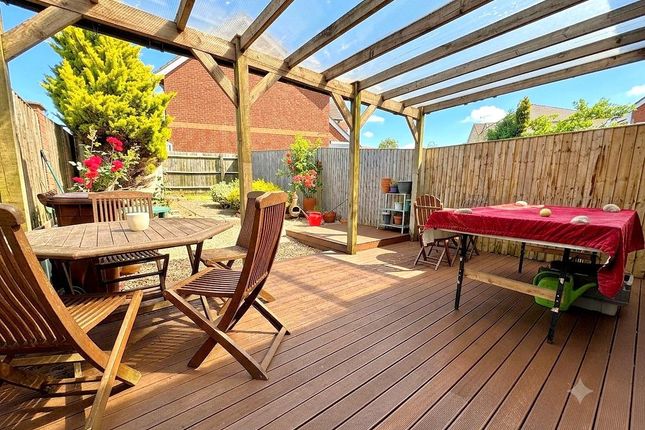 38, Angelica Way, Fareham photo 2