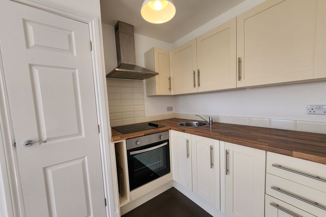 Flat 14 Winton Heights, 370, Wimborne Road, Bournemouth photo 3