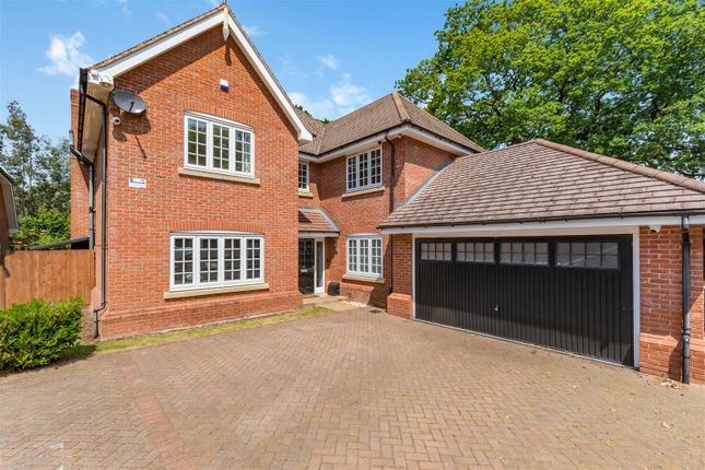 Detached house to rent in Parkfields, Sutton Coldfield
