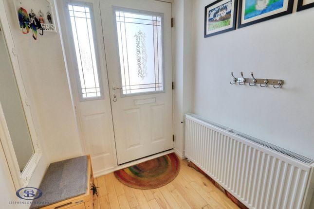 6, Baker Close, Crewe photo 4