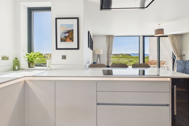 6, Perrantide, Bude photo 4