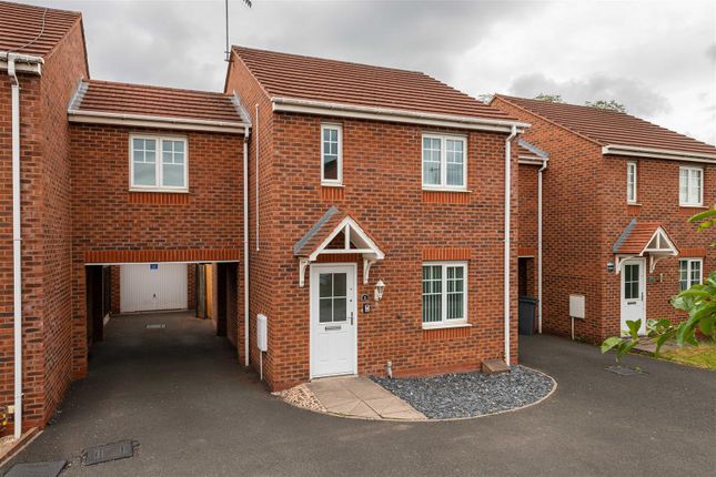 8 Waterlilly Close-13.Jpg