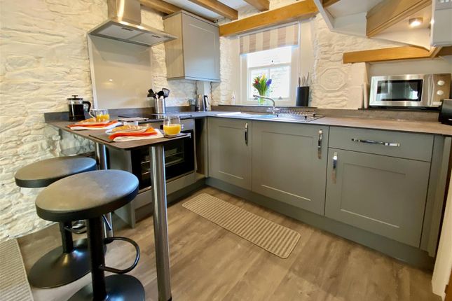 Pilchard Cottage 29, Higher Street, Brixham photo 4