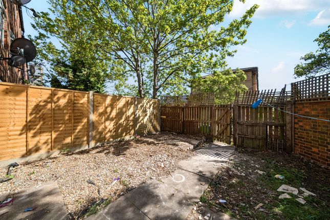 88, Malham Road, London photo 3