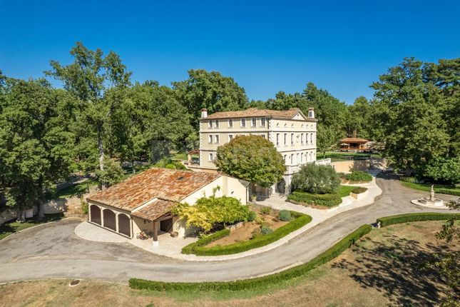 Villa for sale in Fayence, 83440, France