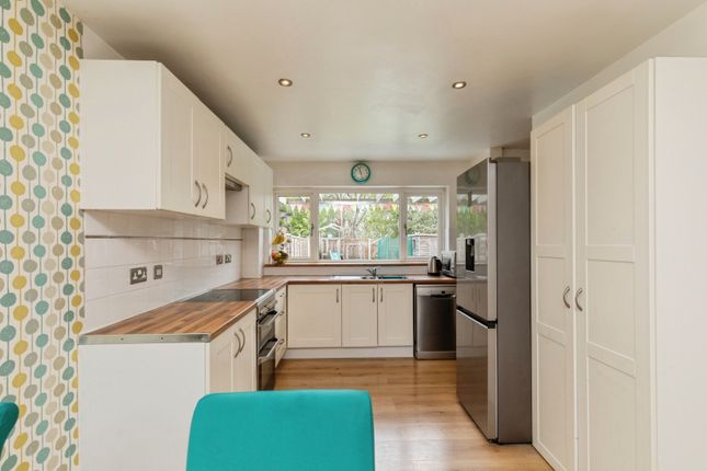 14, Nightingale Close, Bristol photo 4