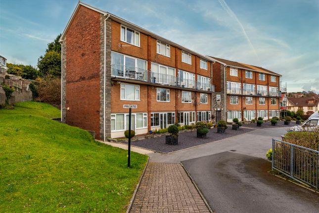 2-bed house on 7 Tycoch Maisonettes, Tycoch Maisonettes, Swansea, £165,000